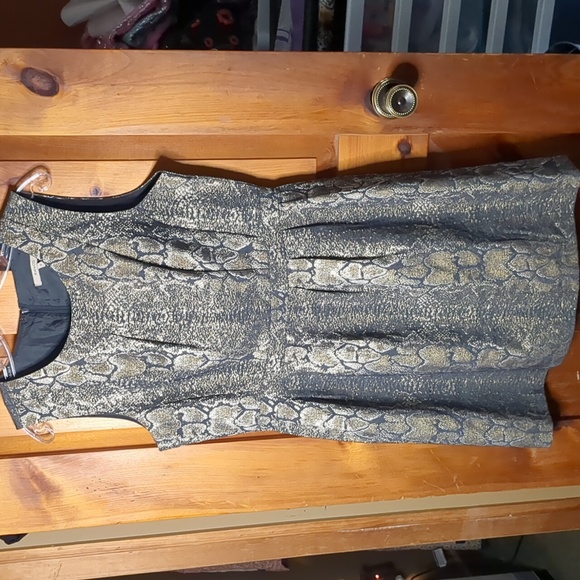 RW & Co* sleeveless round neck metallic snake print mid length dress size 12 - Picture 3 of 11
